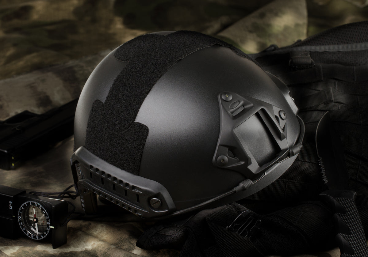 Emerson FAST Helmet MH Replica in Schwarz, Detailaufnahme der NVG-Frontaufnahme