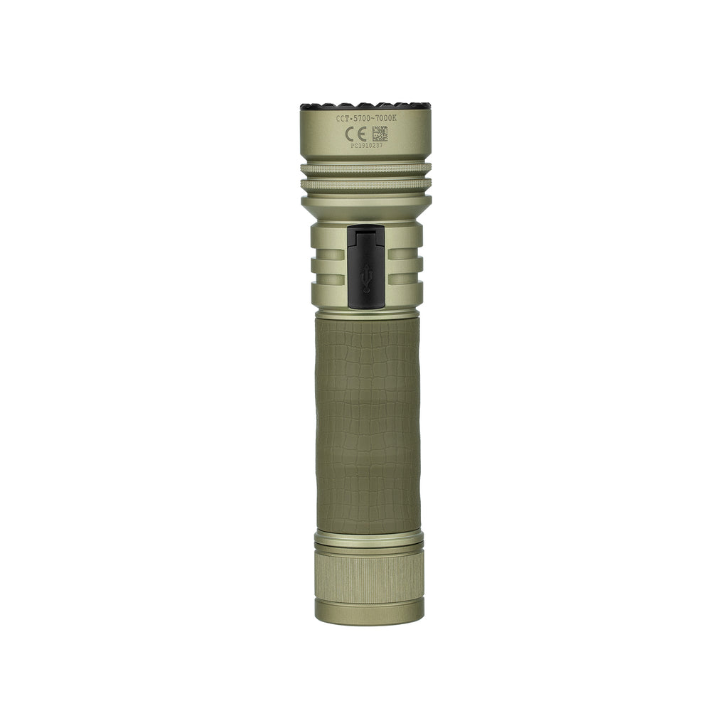Olight Seeker Ultra mit USB-C Anschluss und rutschfestem Griff