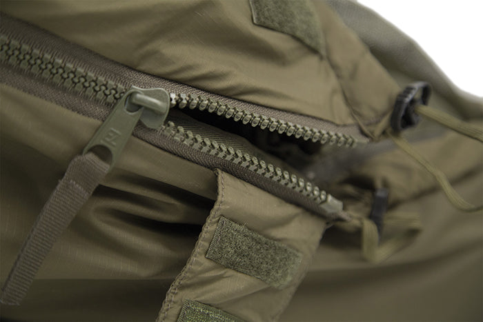 Carinthia Tropen Detail Reißverschluss